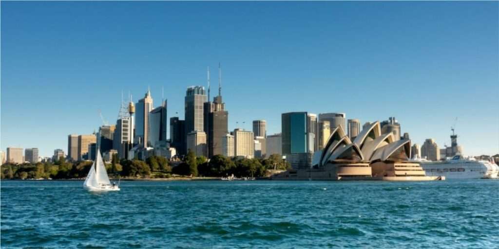 important reasons to study in Australia